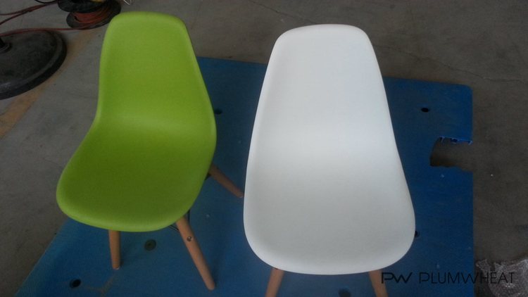 Green and white leisure chair samples reviewed before ordering from China