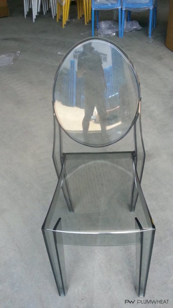 One-piece transparent PW884 leisure chair inspected before shipment
